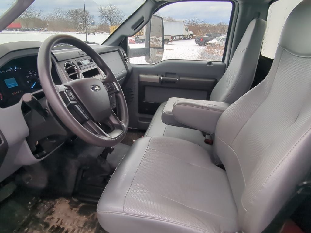 2022 Ford F-750SD Base BOX TRUCK