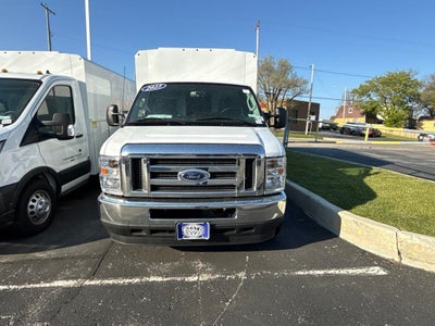 2025 Ford E-350SD Base Cutaway