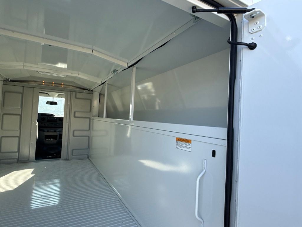 2025 Ford E-350SD Base Cutaway