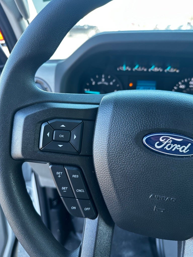 2024 Ford E-350SD Base Cutaway