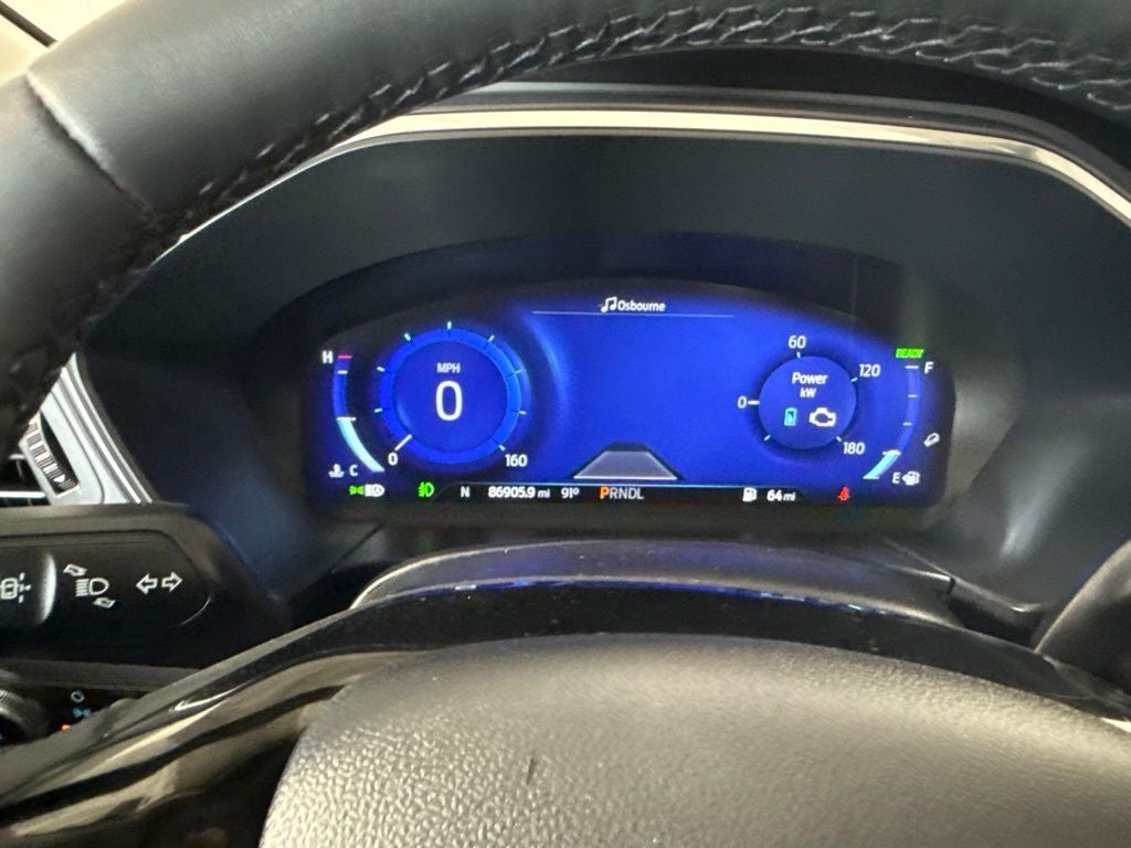 2022 Ford Escape Hybrid Titanium
