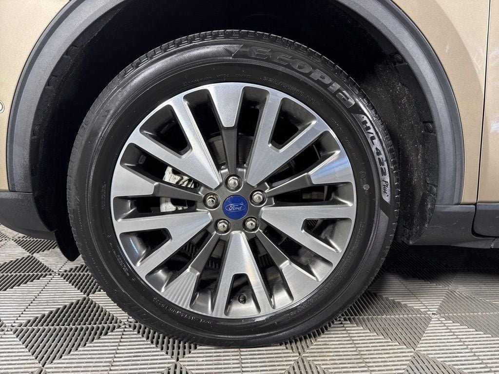 2020 Ford Escape Hybrid Titanium