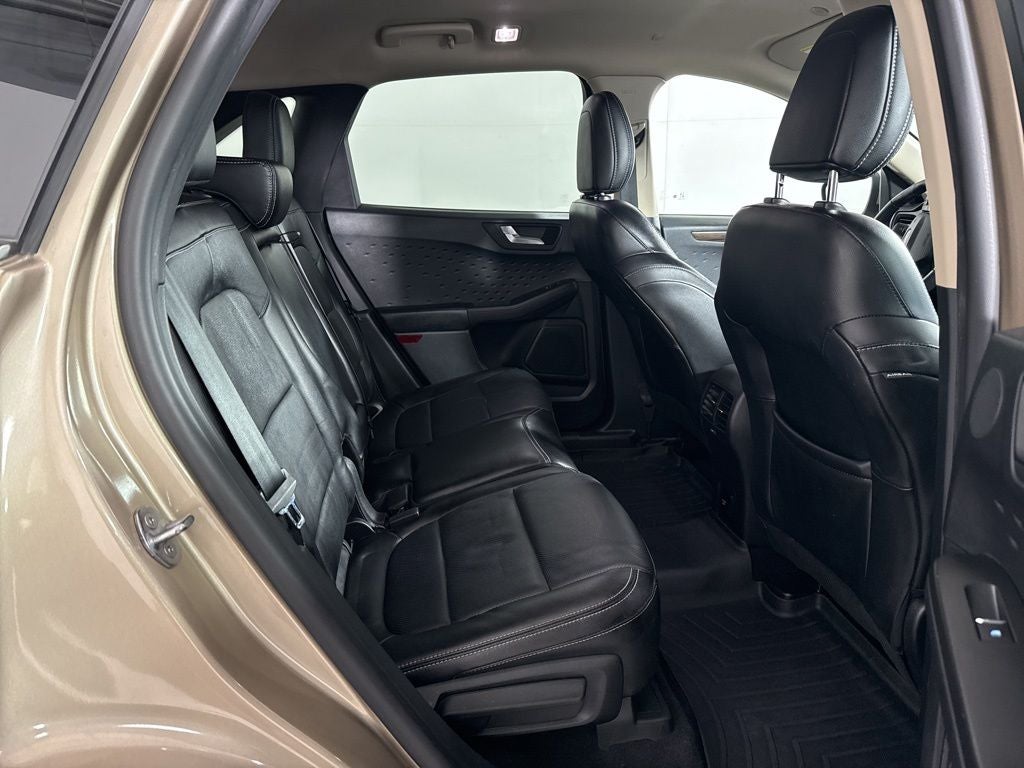2020 Ford Escape Hybrid Titanium
