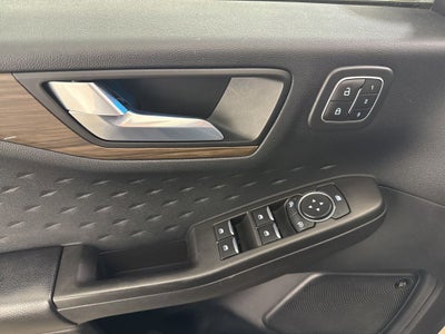 2020 Ford Escape Hybrid Titanium