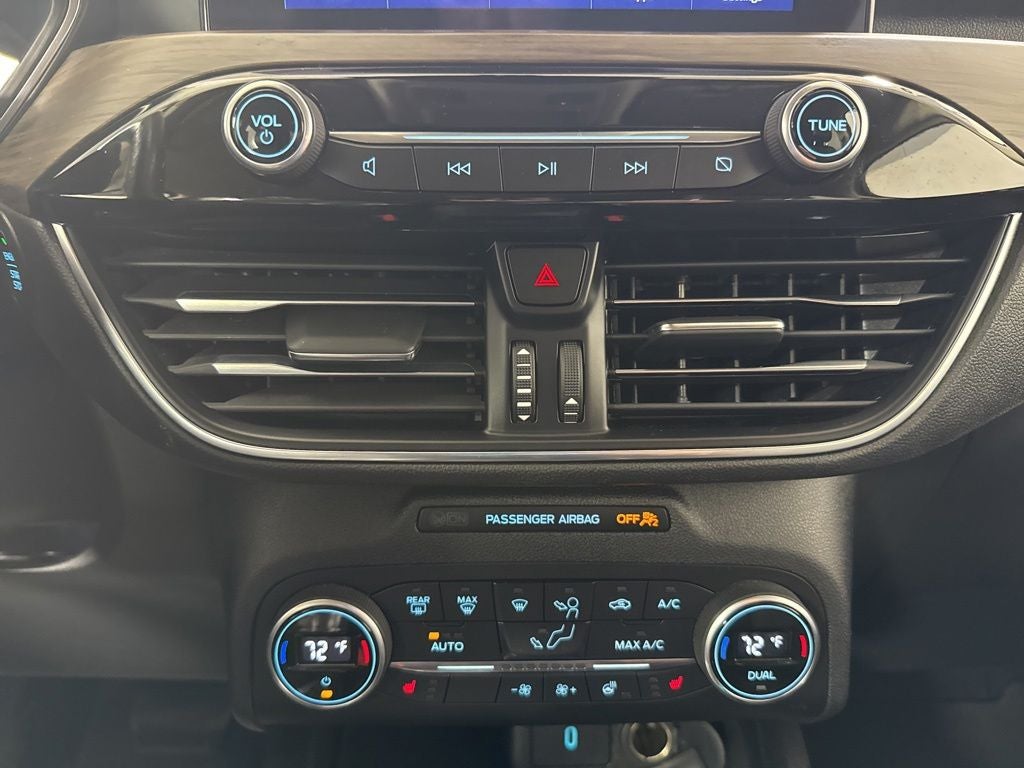 2020 Ford Escape Hybrid Titanium