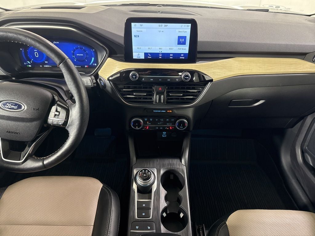 2022 Ford Escape Titanium