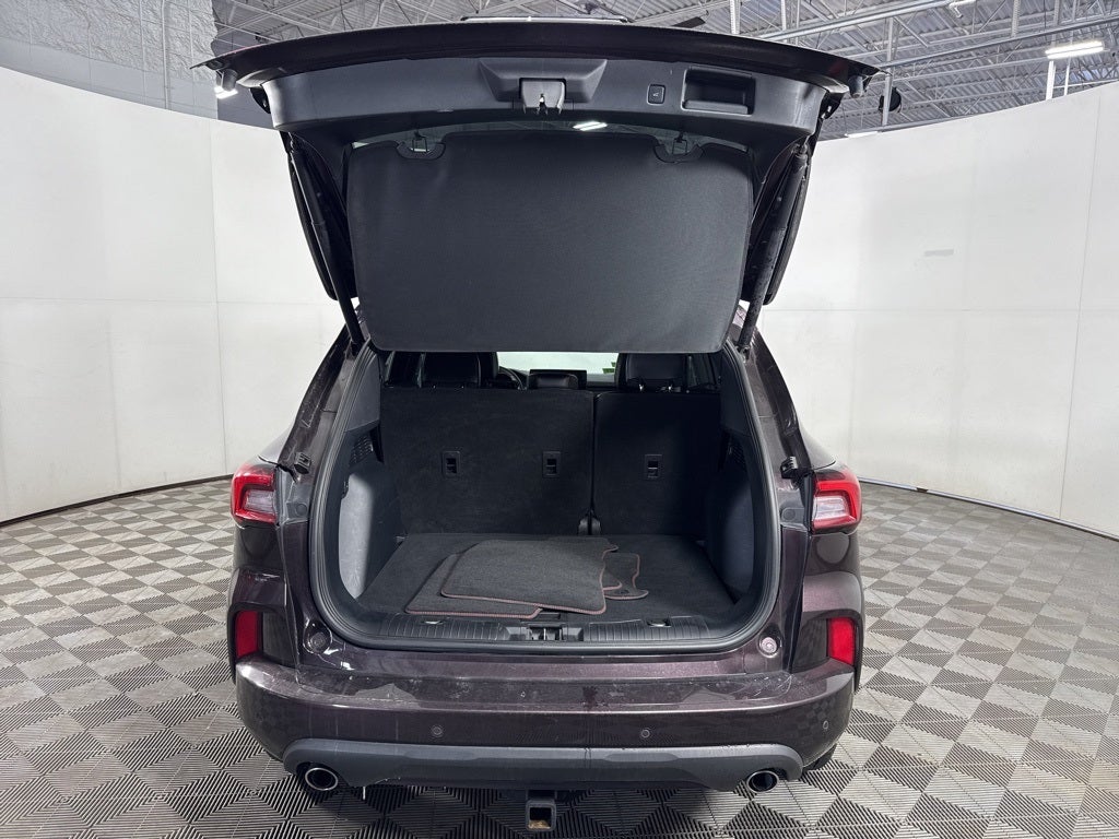 2023 Ford Escape Hybrid ST-Line Elite