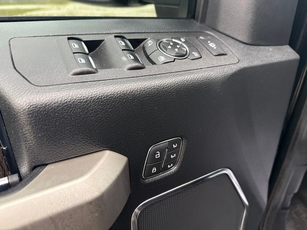 2021 Ford F-350SD Lariat