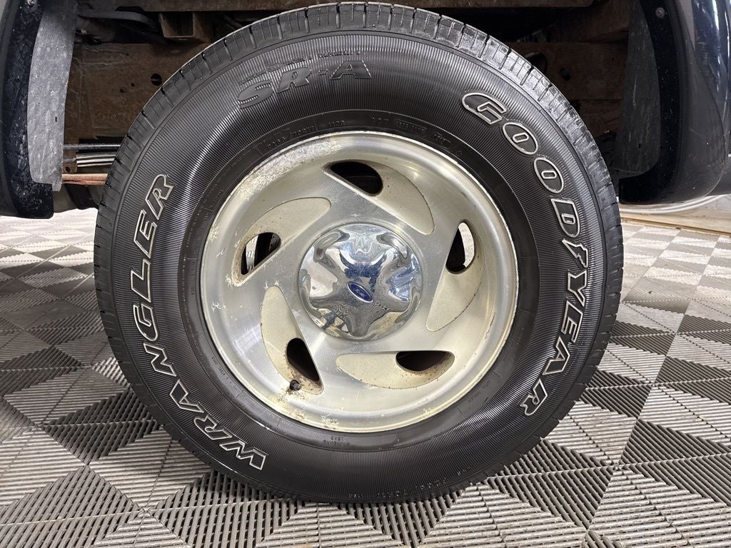 2003 Ford F-150 Base