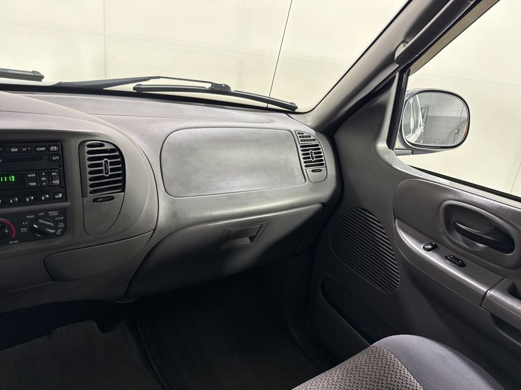 2003 Ford F-150 Base