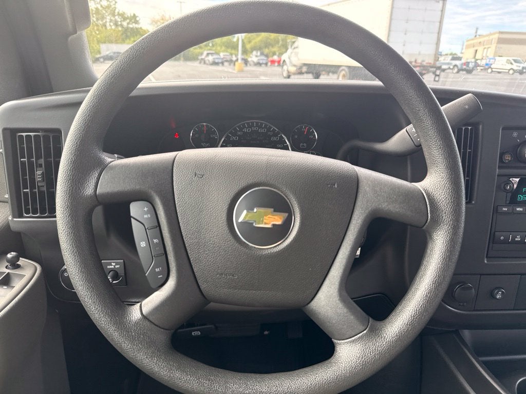 2025 Chevrolet Express 3500 LT Passenger