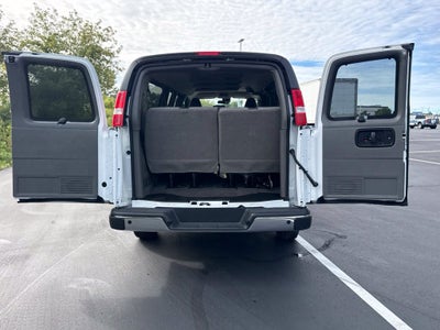 2025 Chevrolet Express 3500 LT Passenger