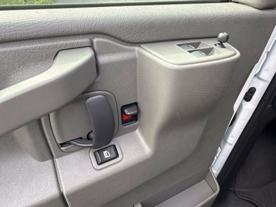 2025 Chevrolet Express 3500 LT Passenger