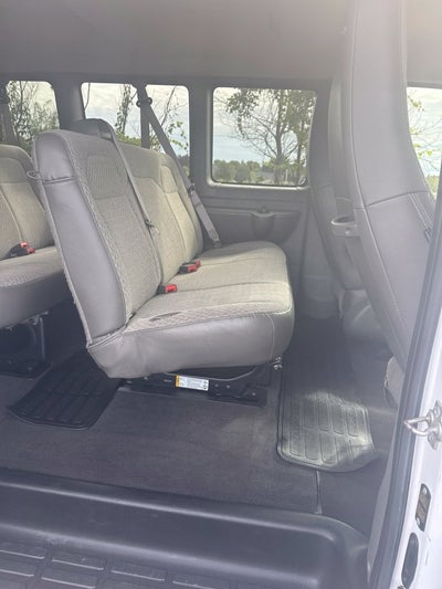 2025 Chevrolet Express 3500 LT Passenger
