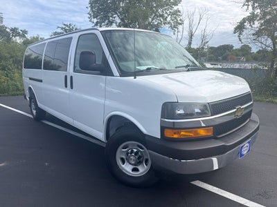 2025 Chevrolet Express 3500 LT Passenger