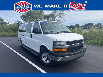 2025 Chevrolet Express 3500 LT Passenger