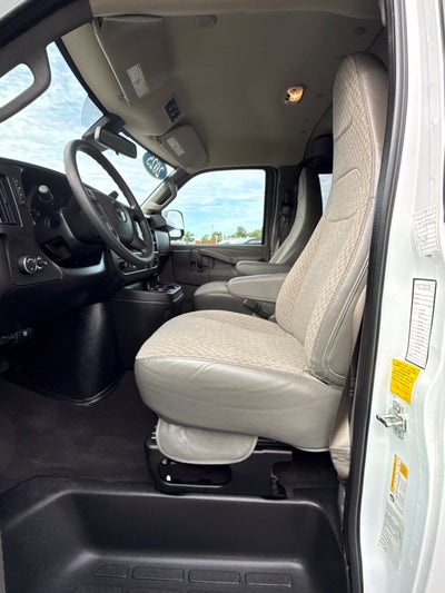 2025 Chevrolet Express 3500 LT Passenger