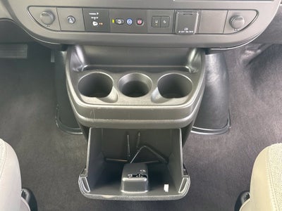 2025 Chevrolet Express 3500 LT Passenger
