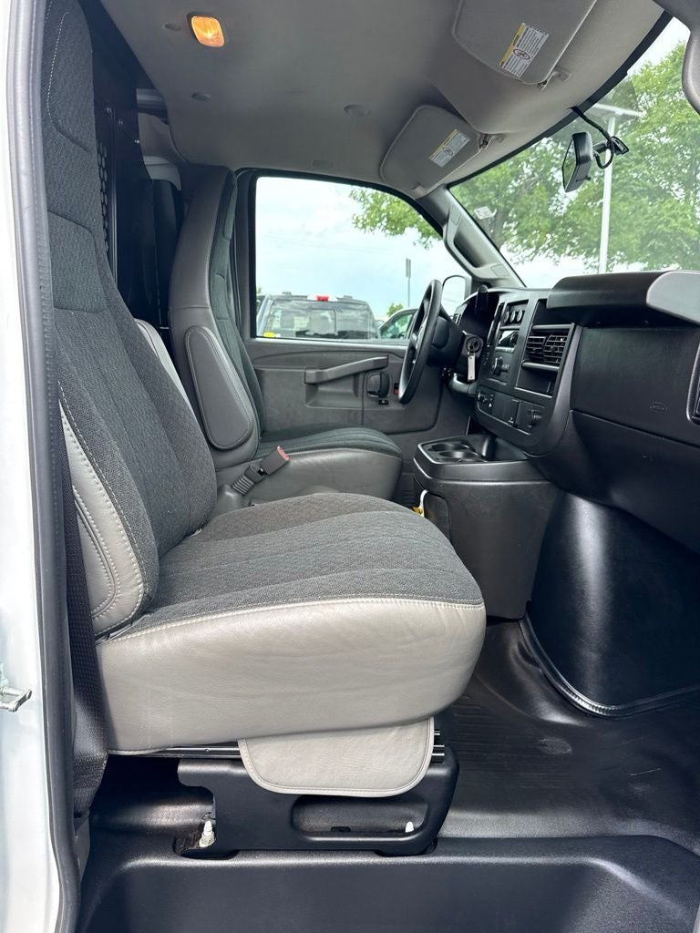 2025 GMC Savana 2500 Work Van