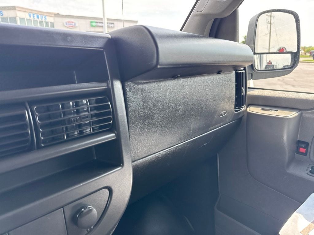 2025 GMC Savana 2500 Work Van