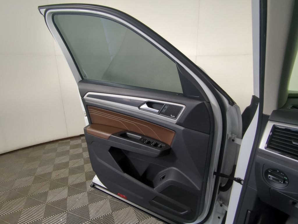 2022 Volkswagen Atlas 3.6L V6 SEL Premium R-Line