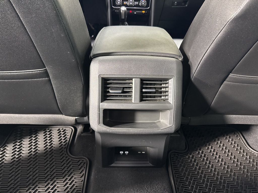 2023 Volkswagen Atlas Cross Sport 2.0T SE w/Technology