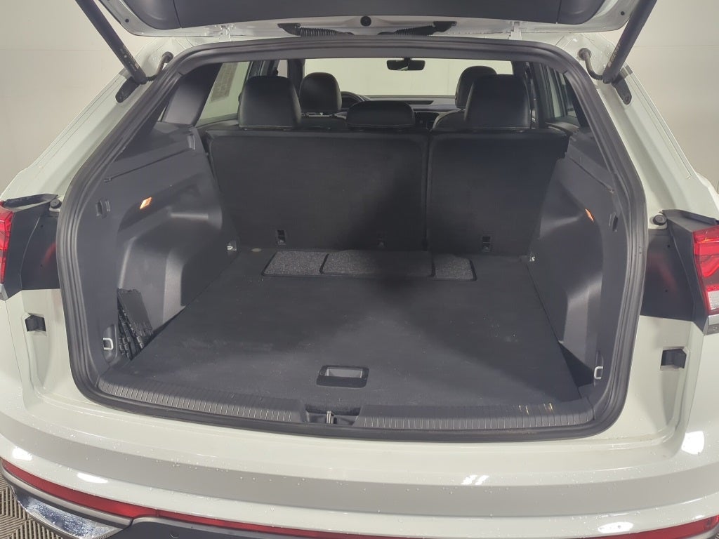 2023 Volkswagen Atlas Cross Sport 2.0T SE w/Technology