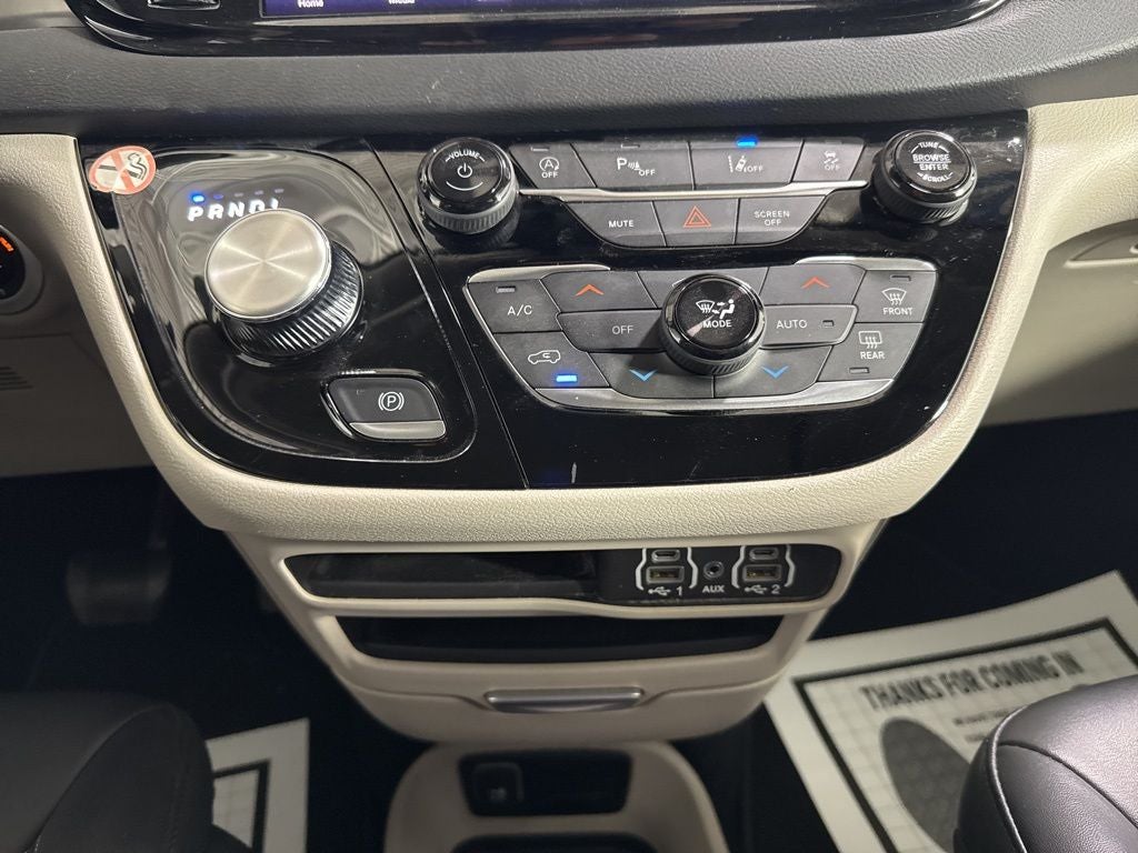 2024 Chrysler Pacifica Touring L