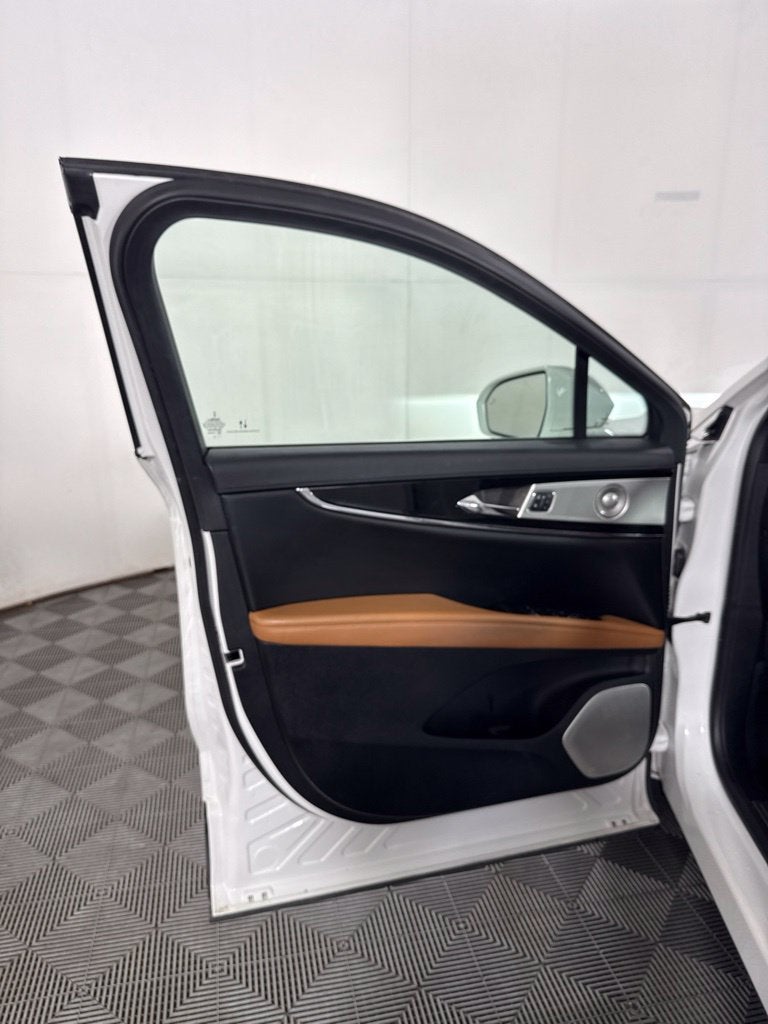 2023 Lincoln Nautilus Black Label