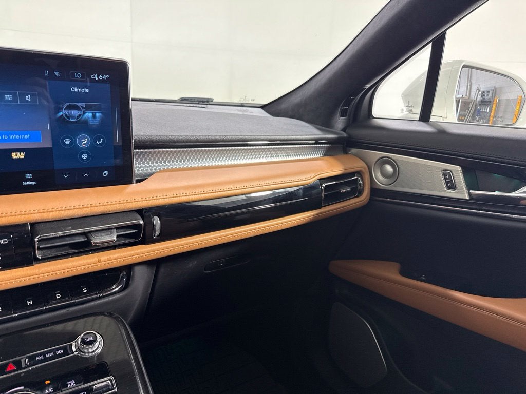 2023 Lincoln Nautilus Black Label
