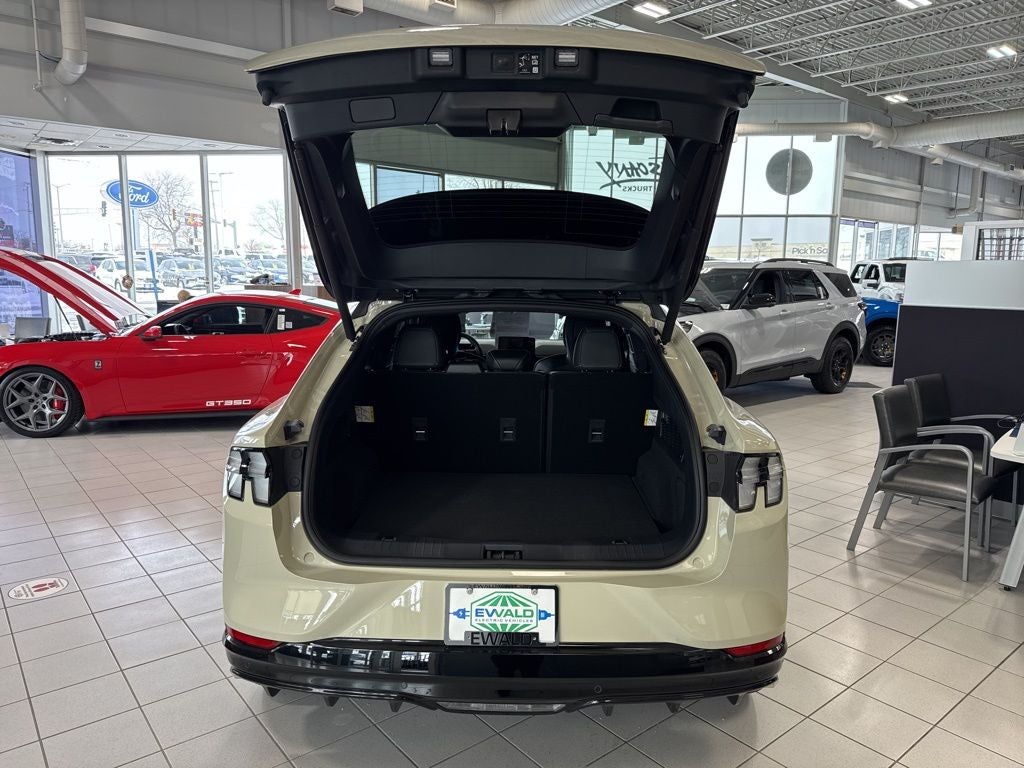 2025 Ford Mustang Mach-E GT