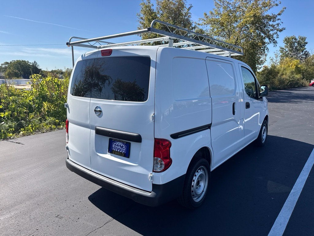 2021 Nissan NV200 S