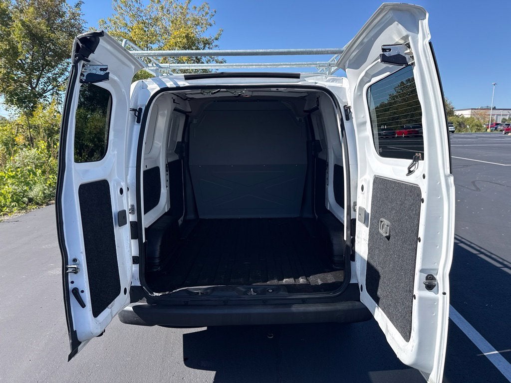 2021 Nissan NV200 S