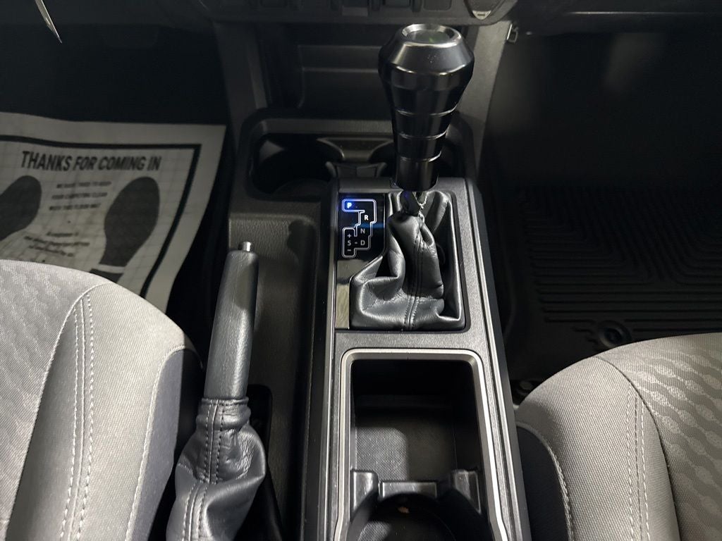 2022 Toyota Tacoma SR V6