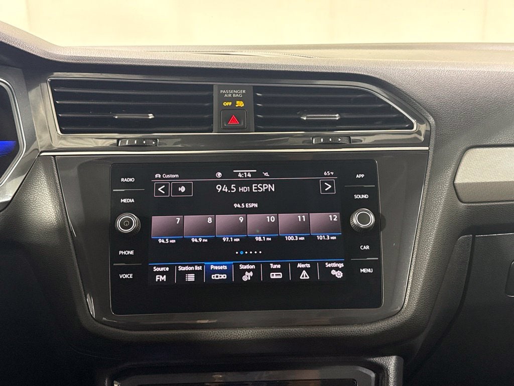 2023 Volkswagen Tiguan 2.0T SE