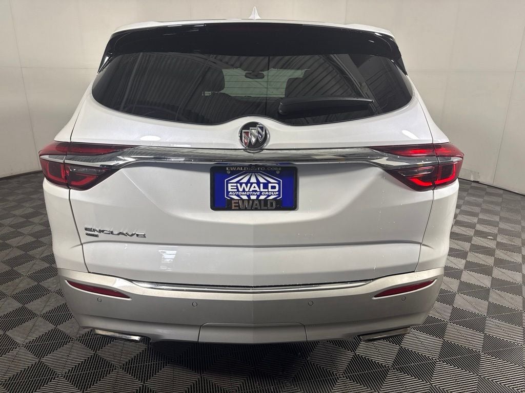 2021 Buick Enclave Essence