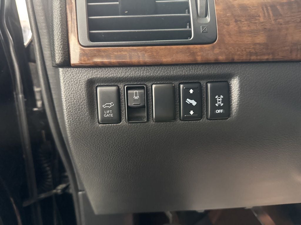 2015 Nissan Armada Platinum