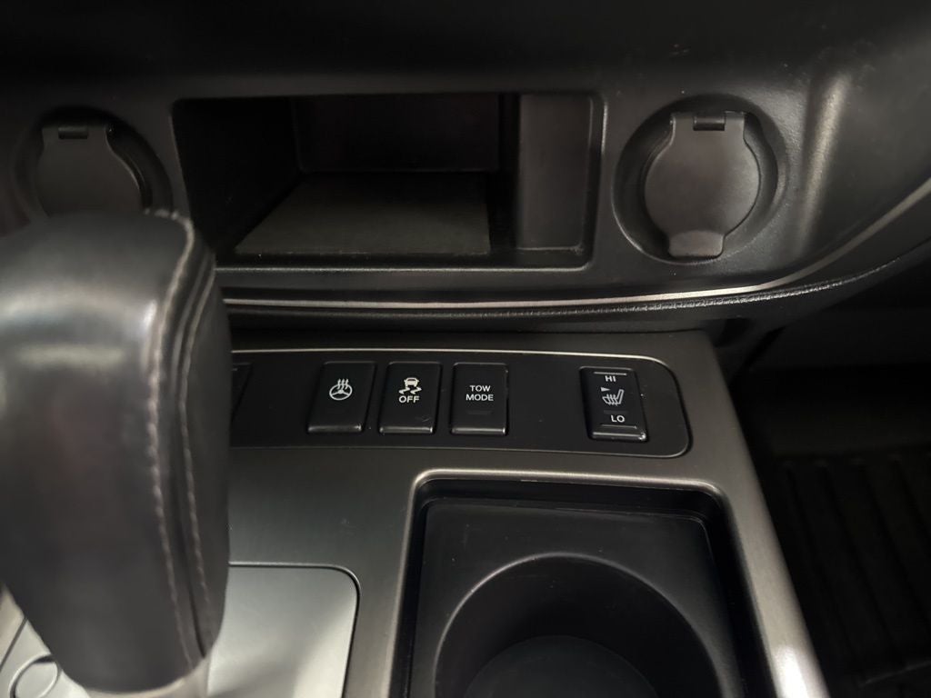 2015 Nissan Armada Platinum