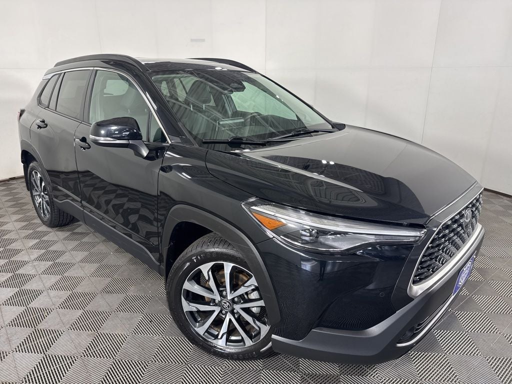 2024 Toyota Corolla Cross XLE