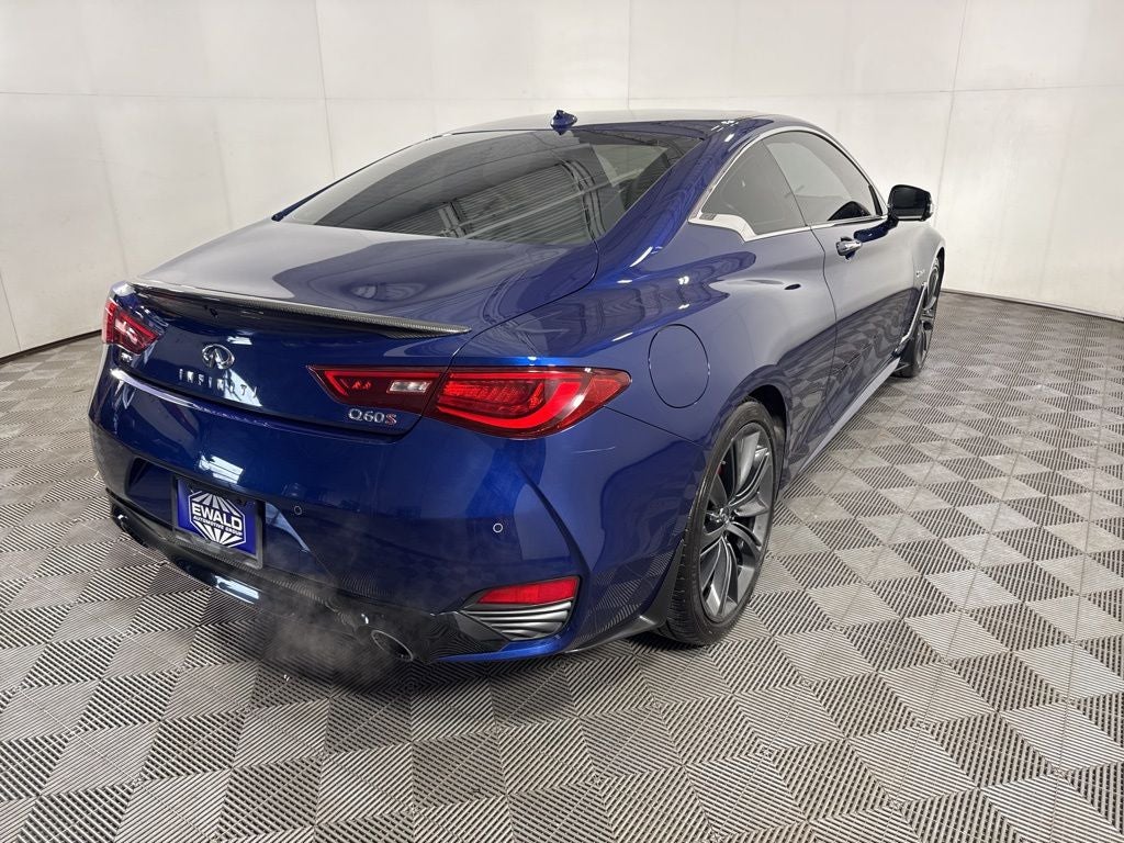 2018 INFINITI Q60 Red Sport 400