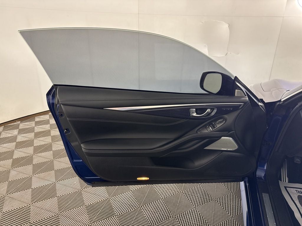 2018 INFINITI Q60 Red Sport 400