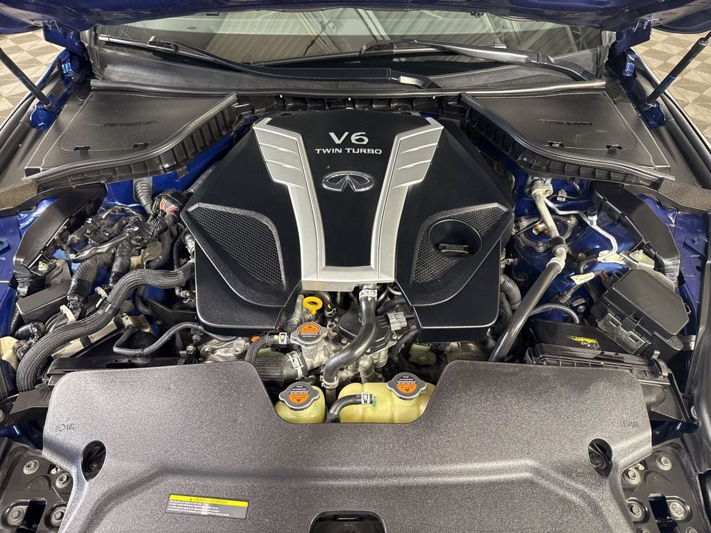 2018 INFINITI Q60 Red Sport 400
