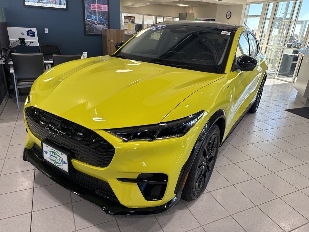 2025 Ford Mustang Mach-E Premium