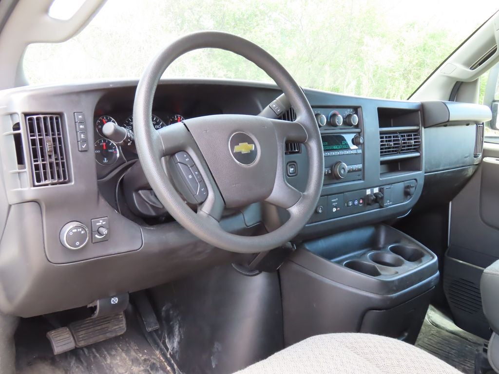 2025 Chevrolet Express 3500 Work Van Cutaway