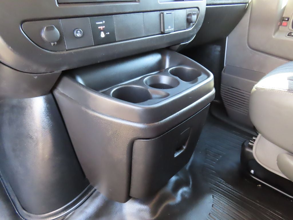 2024 Chevrolet Express 2500 Work Van Cargo