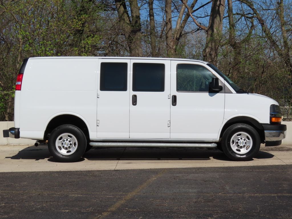 2024 Chevrolet Express 2500 Work Van Cargo