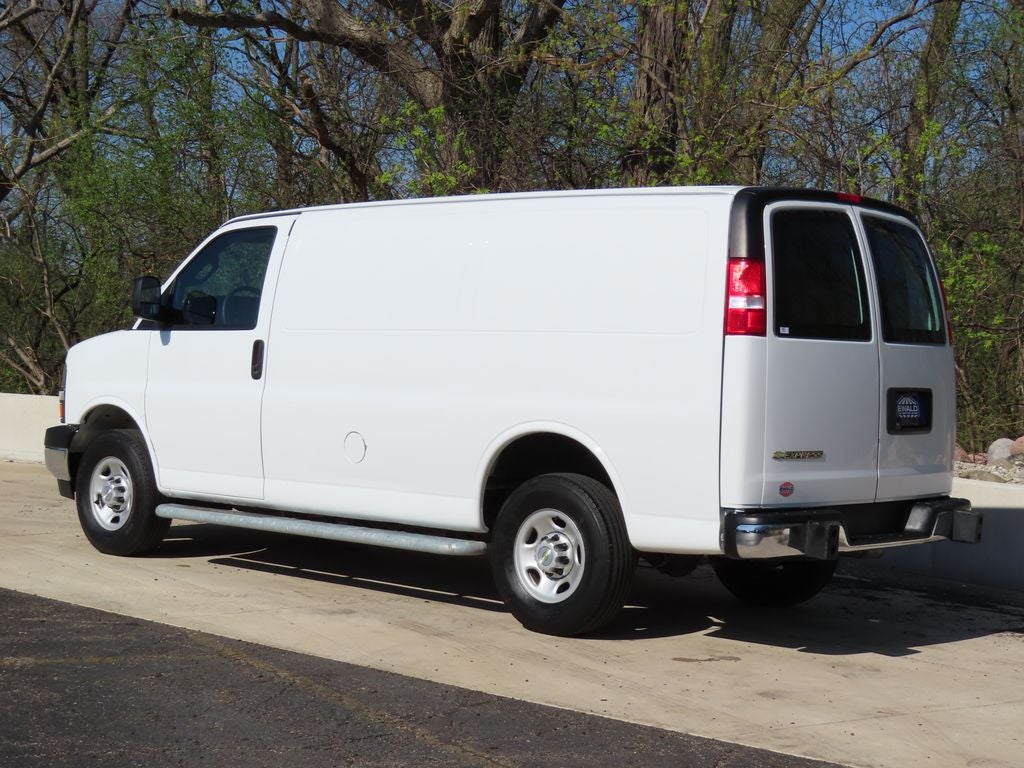 2024 Chevrolet Express 2500 Work Van Cargo