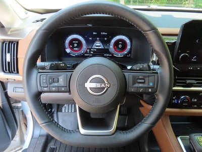 2024 Nissan Pathfinder Platinum