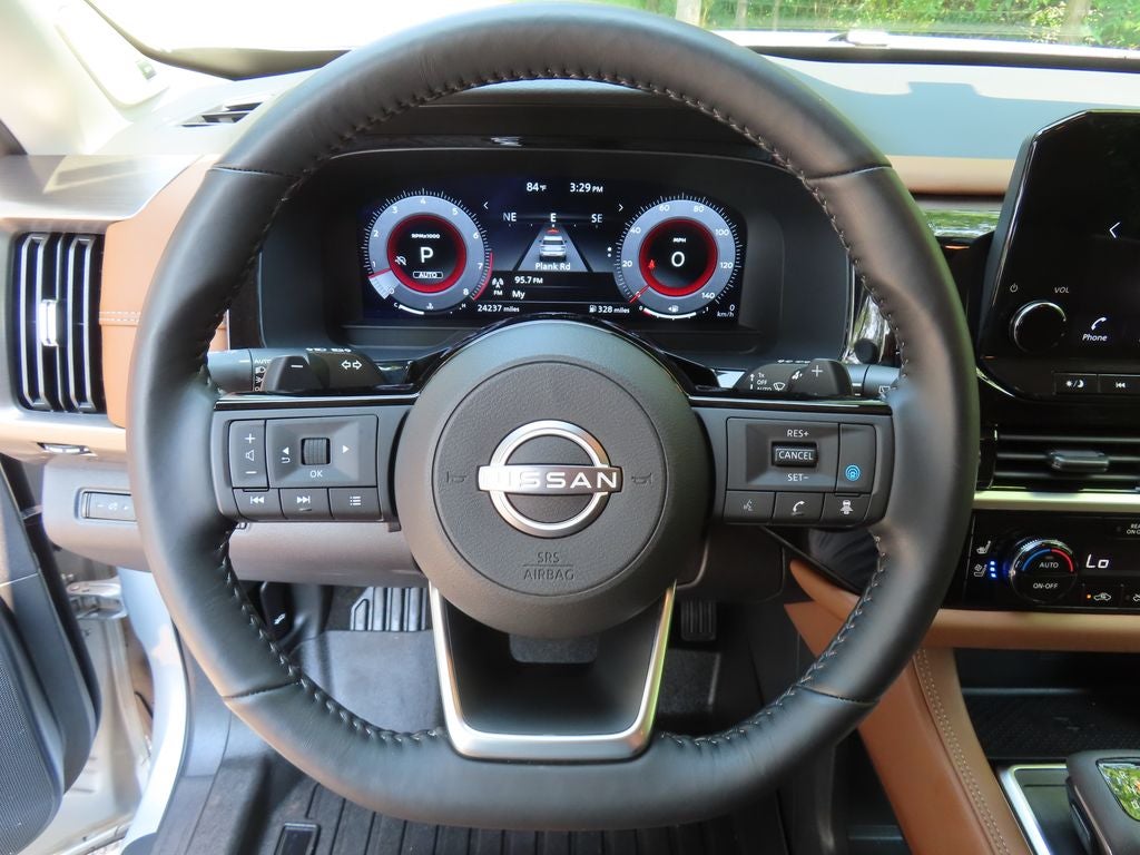 2024 Nissan Pathfinder Platinum