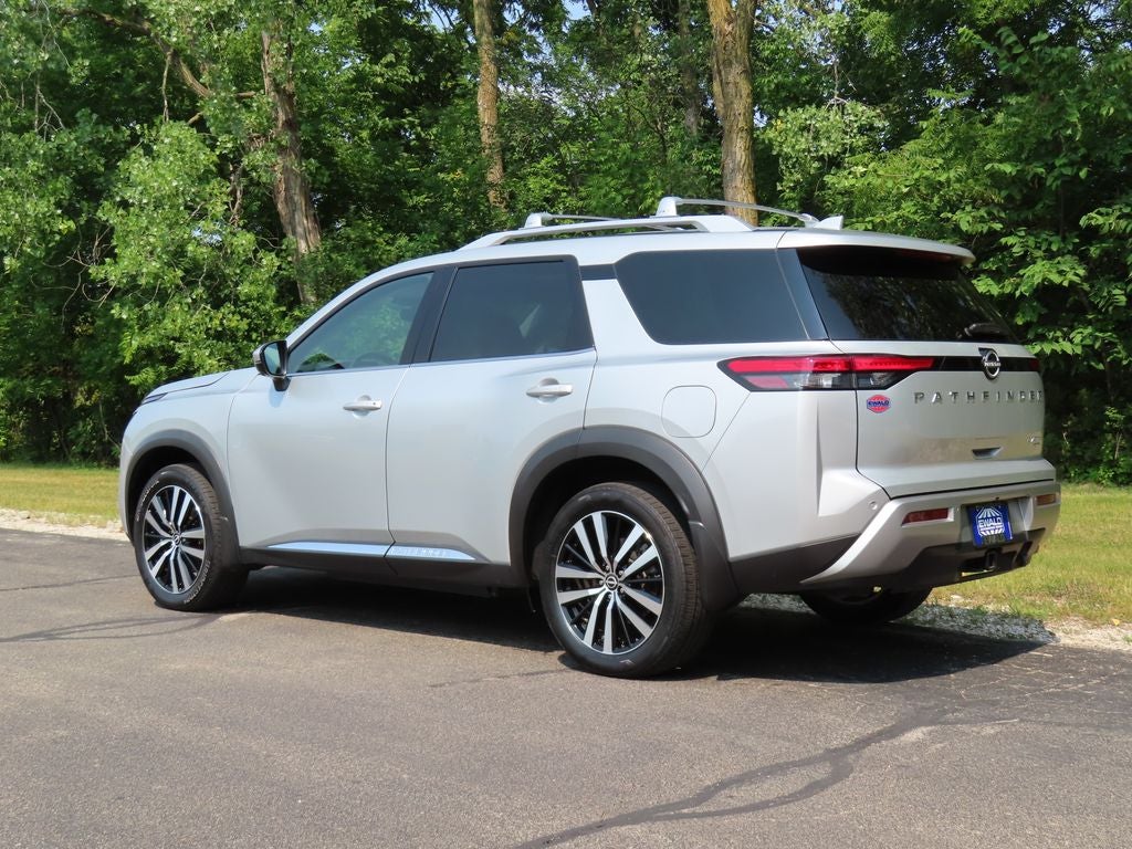 2024 Nissan Pathfinder Platinum